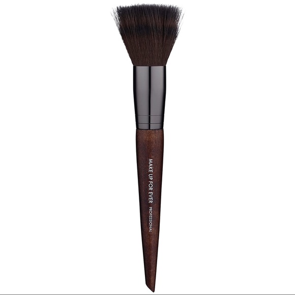 Makeup forever Pro 122 blending brush